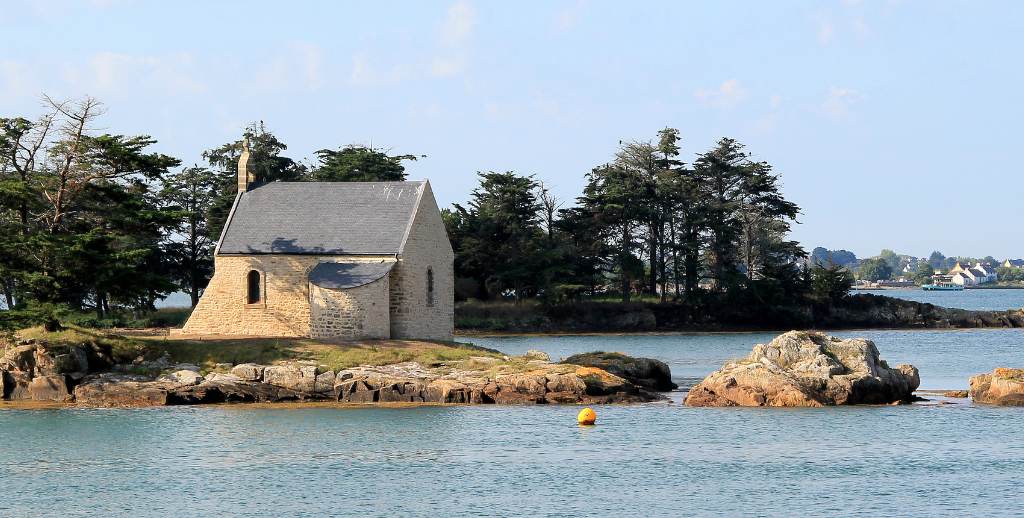Explorer le Golfe du Morbihan : quelles sont les formules de croisières disponibles ?